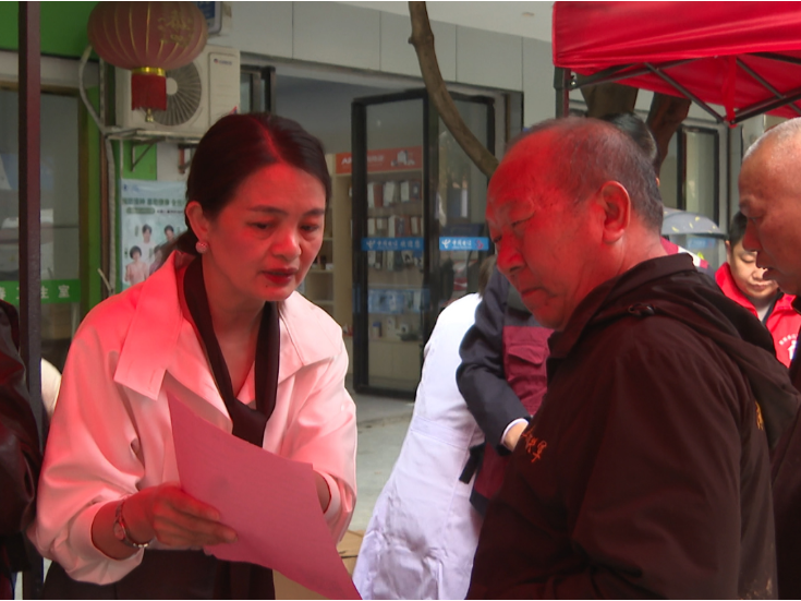 衡南县疾控中心开展全国儿童预防接种日主题宣传活动