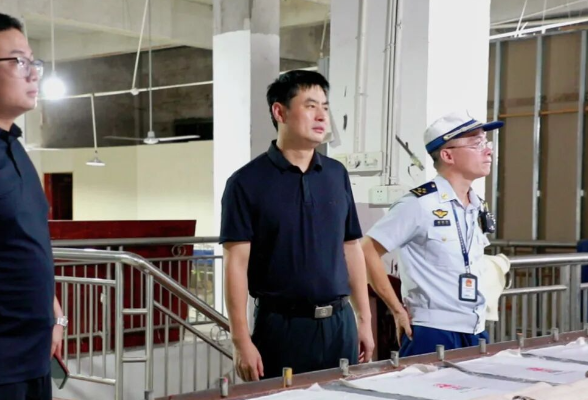李仕兵深入企业督导检查消防安全工作