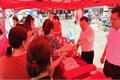 茶市镇：禁毒宣传赶大集，防毒知识入民心