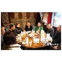腊八节，区委书记和我们在一起！