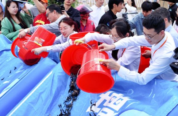 6月6日是全国放鱼日，全省开展了放鱼活动。农业农村部门提醒—— “放鱼，不是想放就能放”