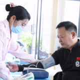 李晓彤 赖晓智带头!渌口区党员干部踊跃参与无偿献血活动