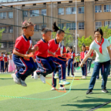 赖晓智到育红小学走访慰问  与少年儿童共迎“六一”