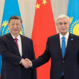 习近平同哈萨克斯坦总统托卡耶夫会谈