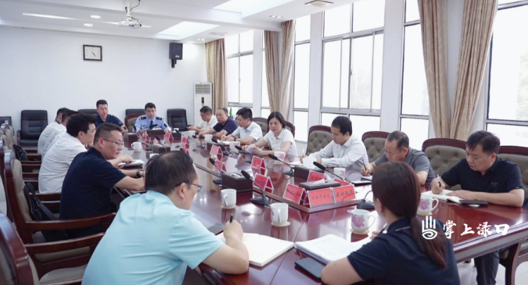 赖晓智调研老灶台项目推进及常态化帮扶工作