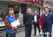 刘克胤到渌口镇接龙桥社区走访调研文明城市提升工作