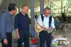 刘克胤到龙潭镇调研脱贫攻坚工作