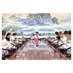 李晓彤主持召开专题会议 传达学习株洲市第十三次党代会精神