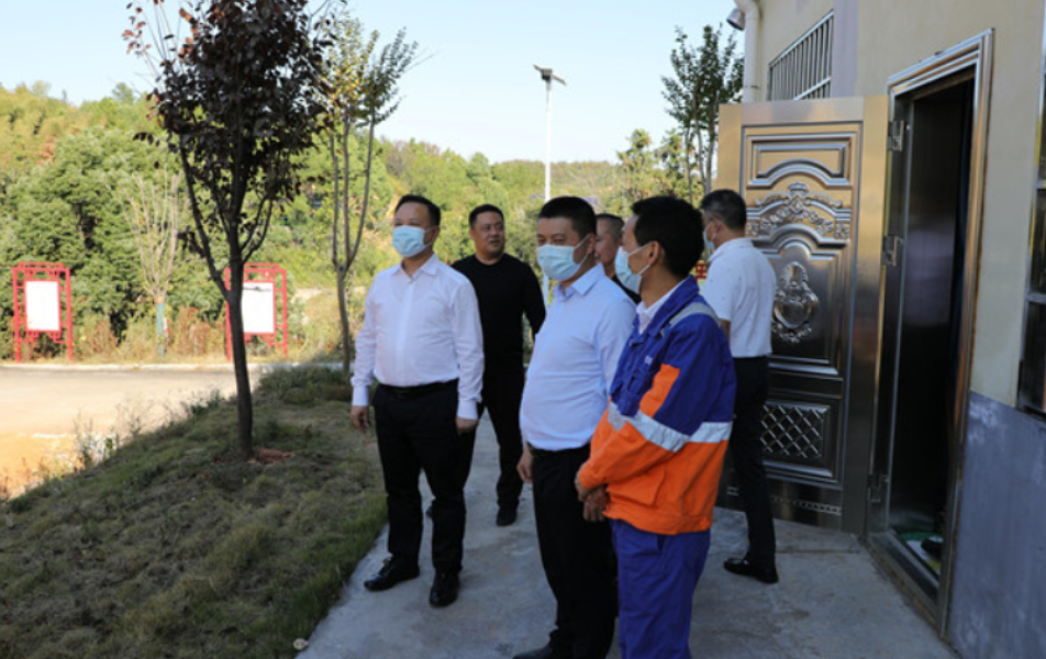 李晓彤督导华新水泥安全生产并调研安置房及卸土区建设情况
