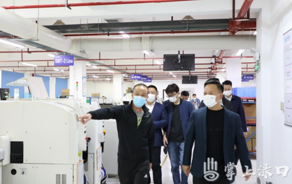 李晓彤：从严从紧从细落实疫情防控措施 坚决筑牢疫情防控坚固防线