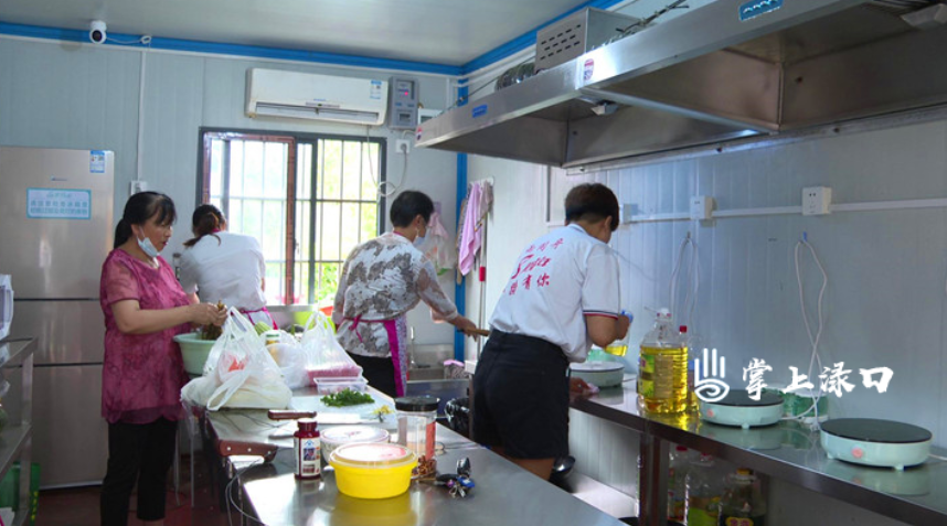 渌口区人民医院内建共享厨房“家的味道”助病患康复
