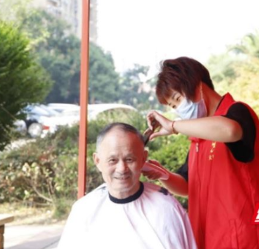志愿服务温暖全城