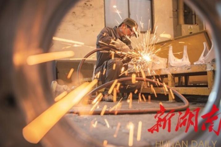 株洲市轨道交通装备集群：崛起国际“产业新地标”