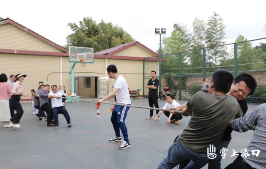 淦田镇举办“团聚青春 乐展风茂”趣味运动会