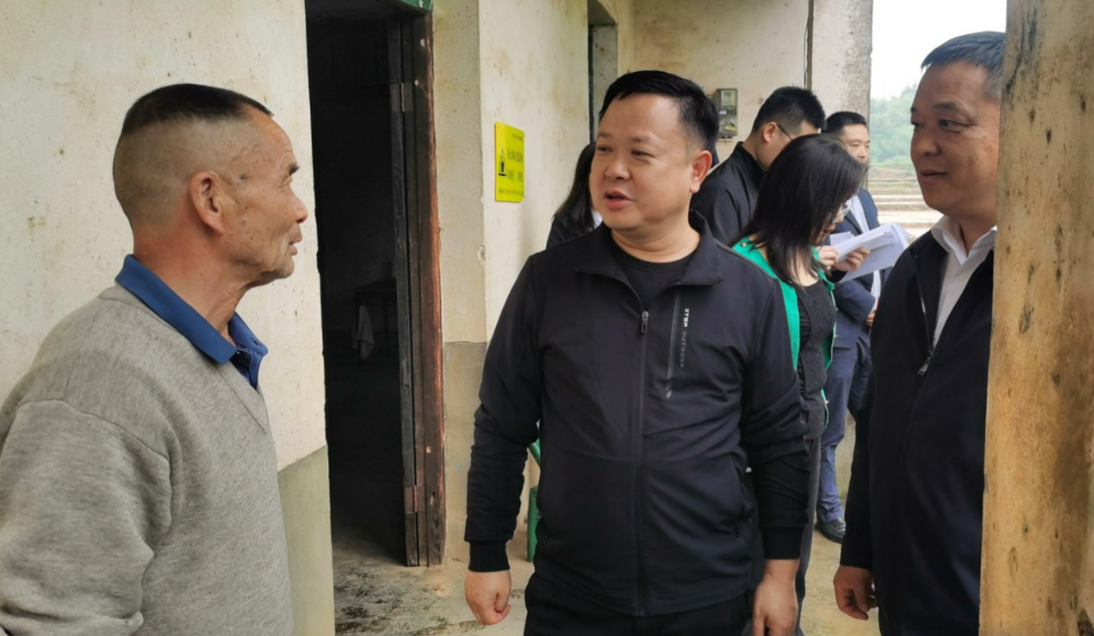 李晓彤到乡镇调研近期重点工作