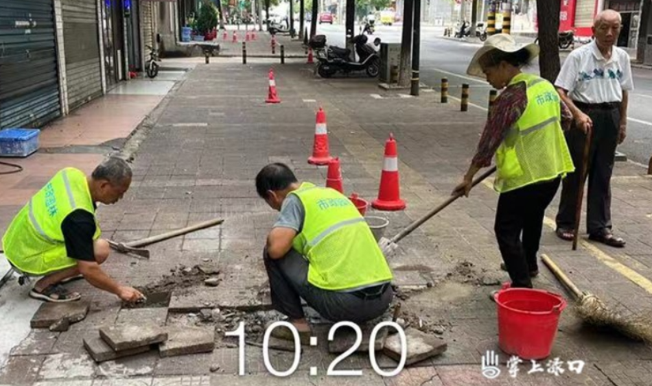 【创文在路上】渌口区城管局开展人行道修复整治行动