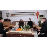 李晓彤春节前夕走访慰问镇村先进典型人物代表