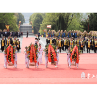 辛丑年渌口区社会各界“祭祀炎帝陵”典礼在炎陵举行