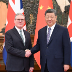 习近平会见英国首相斯塔默