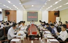 赖晓智主持召开区委常委会2026年第28次会议