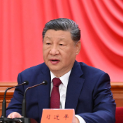 纪念中国工农红军长征胜利90周年大会在京隆重举行 习近平出席大会并发表重要讲话