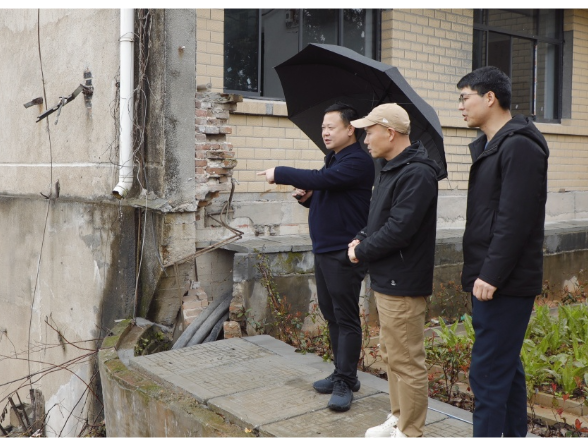 李晓彤带队赴渌口水电站调研并现场办公