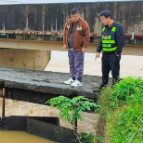 朱亭镇：多措并举筑防线 全力护航保度汛