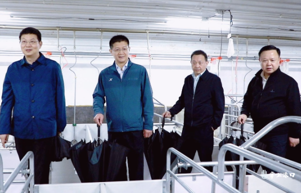 湖南农业发展投资集团有限责任公司党委理论学习中心组赴渌口区开展集中学习并现场调研