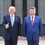 习近平同美国总统特朗普在中南海小范围会晤