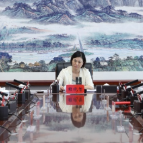 赖晓智主持召开区委常委会2026年第17次会议