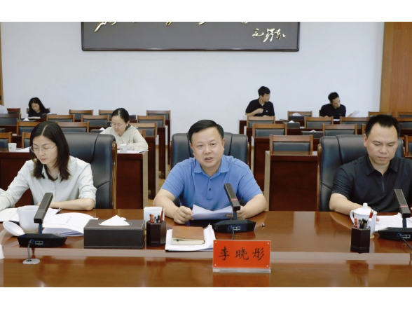 渌口区镇（街）集中整治工作座谈会召开