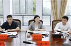 赖晓智到区委政法委调研并召开座谈会