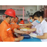 “移动体检”进企业 健康服务暖人心