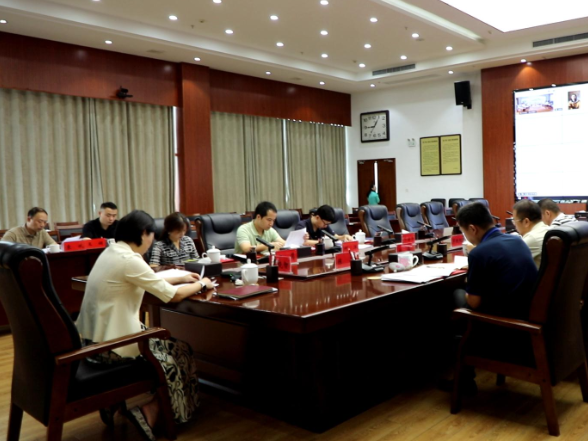 赖晓智主持召开区委常委会2026年第23次会议