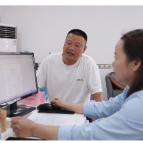 拆掉的是柜台 聚拢的是民心