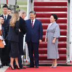 习近平抵达华盛顿对美国进行国事访问