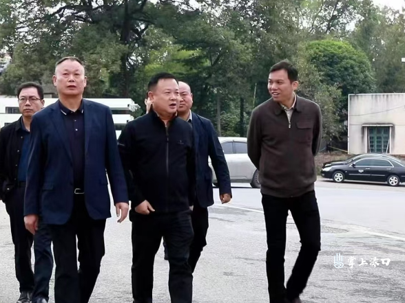 李晓彤到淦田镇调研重点项目建设及相关工作