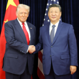 习近平同美国总统特朗普在釜山会晤