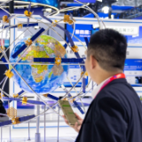 参考消息特稿|“中国北斗”成为全球共享“时空引擎”