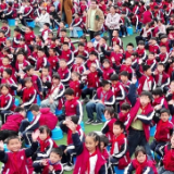 航拍无人机飞进明德小学 渌口工匠文可实战授课