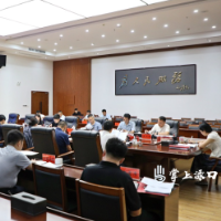 赖晓智主持召开区二届政府第60次常务会议