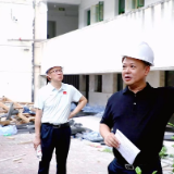 李晓彤调研渌口区五中（含初中部）暑假维修改造项目
