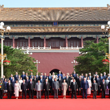 习近平和彭丽媛迎接外方代表团团长及其配偶