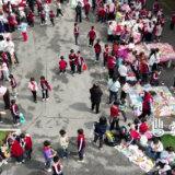 小小集市飘书香 明德学子“淘”出阅读新乐趣