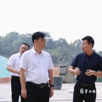 陈交云调研师大附中建设并督导双节期间重点工作