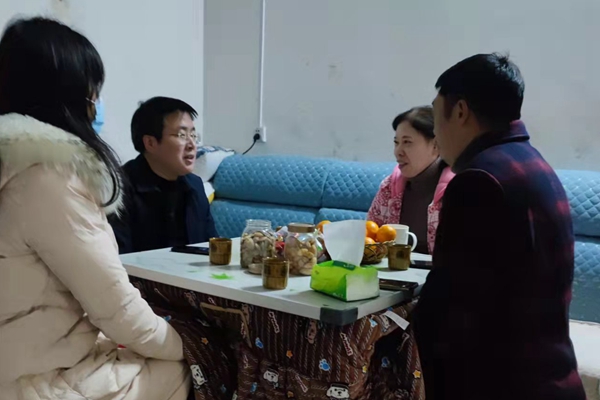 敲门行动_副本.jpg