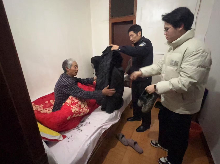 双牌县麻江镇：寒冬救助暖人心 平安建设显担当