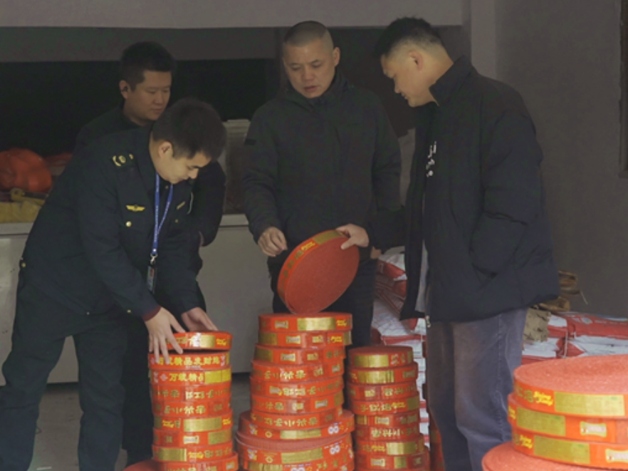 新春走基层 | 双牌：多部门联合执法严查烟花爆竹 守护平安新春