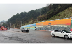 双牌：百米“胶片墙画”绘就城市新名片 文旅风光“一眼入画”