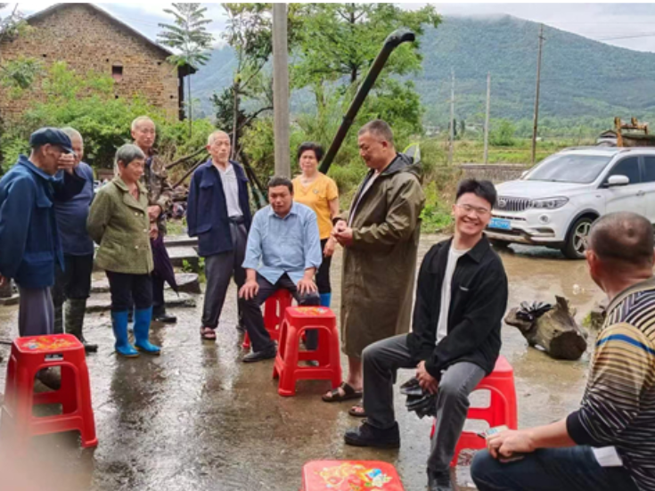 双牌县江村镇：屋场微宣讲传递党音  
